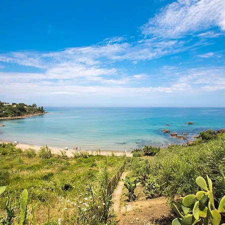 Ogliastro Sul Mare Holiday home
